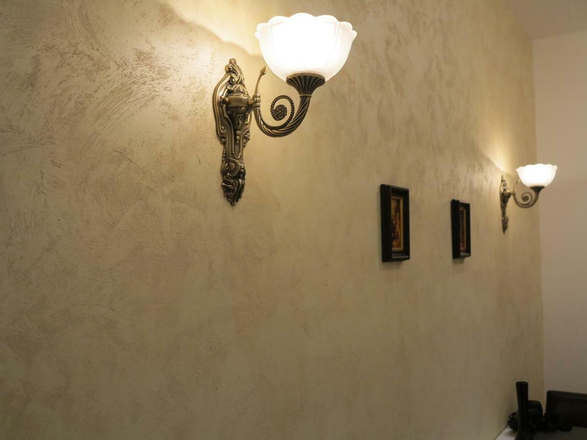 Small Luxury Kapitol Apartment Vienna Esterno foto