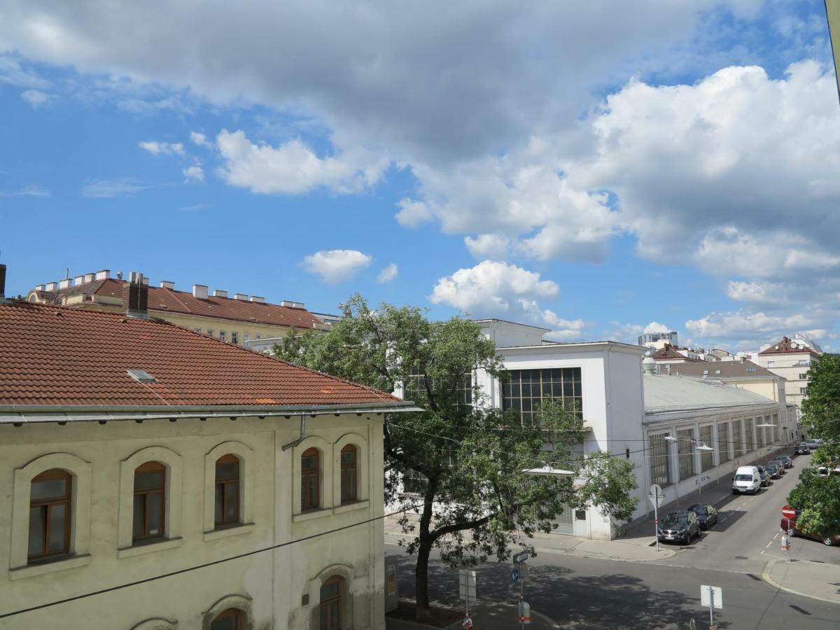 Small Luxury Kapitol Apartment Vienna Esterno foto
